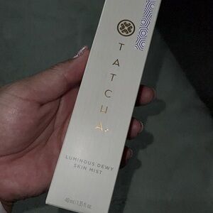 Luminous Dewy Skin Mist  40 ml. 1.35 Fl.oz.